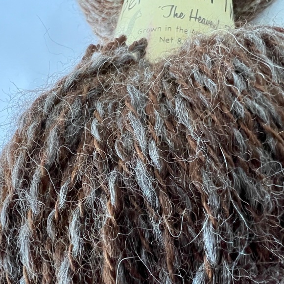 Peruvian Tweed 100% Superfine Alpaca Natural Color Brown 8 oz / 600 yds - Picture 3 of 5